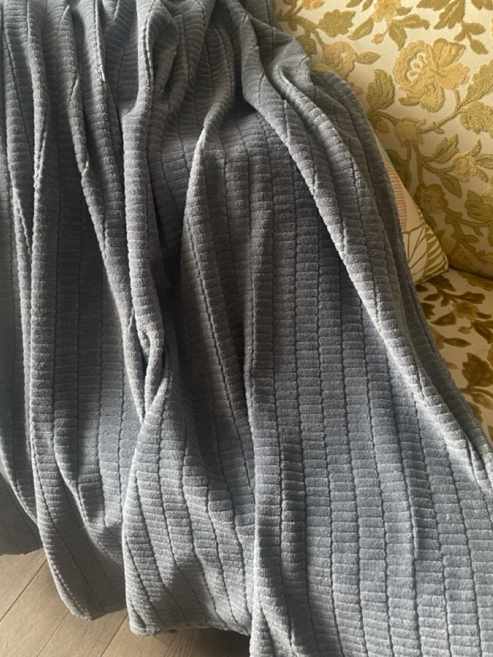 Safdie & Co Gray Ribbed Plush Flannel Throw Blanket Soft Cozy Fleece 50x68